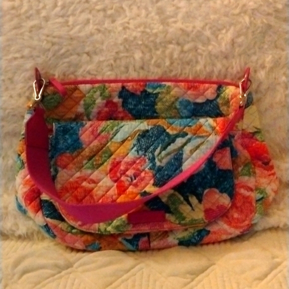 Vera Bradley Handbags - Vera Bradley Purse